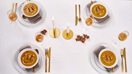 Festtage_Hokkaido_Mispel_Suppe