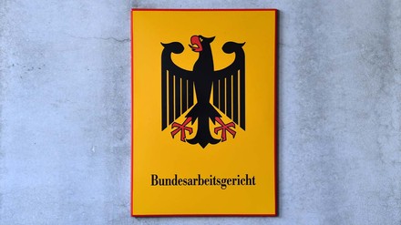 Schild des Bundesarbeitsgerichts