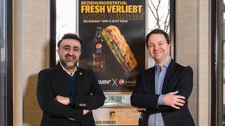 V.l: Hicham Ghazal, Managing Director Subway DACH & NedNordics und Torben Nielsen,
Geschäftsführer PepsiCo DACH(Foto: ©PepsiCo)
Subway mit neuem Getränkepartner