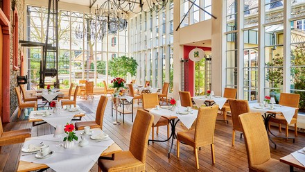 Im Wintergarten kann man sich erholen.