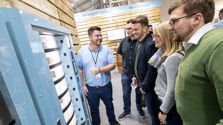 Alles, was es zum Fokus Vending zu entdecken gibt und welche Möglichkeiten sich daraus für das Gastgewerbe ergeben, zeigen die Veranstaltenden der Intergastra im Februar 2024. (Foto: © Landesmesse Stuttgart GmbH)
Vending-Konzepte auf der Intergastra 2024