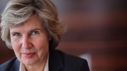 Bettina Schütt
