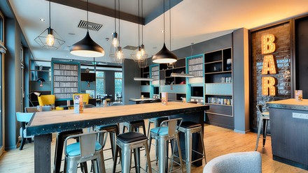 Moderne Einrichtung im neuen Premier Inn.