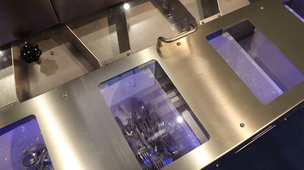 Das Besteck liegt sortiert in den Behältern. (Foto: © HOGAPAGE/Sarah Kleinen)