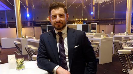 Sasa Jovanovic führt das MK Hotel Rüsselsheim. (Foto: © HOGAPAGE/THWA) Sasa Jovanovic führt das MK Hotel Rüsselsheim