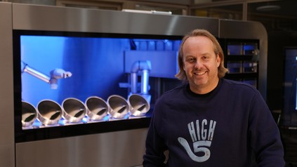 Niels Battenfeld, Gründer der Lieblingsplatz Hotels und Inhaber des Surf Rescue Club.