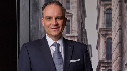 Ulrich Schwer ist neuer General Manager des Hotels de Rome in Berlin. (Foto: © Rocco Forte Hotels) Ulrich Schwer
