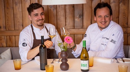 Valbon Arjuli (links) und Markus Rath (rechts) freuen sich bereits auf das Event. (Foto: ©Schlosskeller Südsteiermark) Valbon Arjuli und Markus Rath