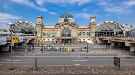 Areas übernimmt die Fläche der Markthalle am Dresdner Hauptbahnhof. Insgesamt drei Konzepte und 200 Sitzplätze sollen den Bereich zum kulinarischen Herzstück des Hauptbahnhofs machen. (Foto: © Areas) Dresdner Hauptbahnhof