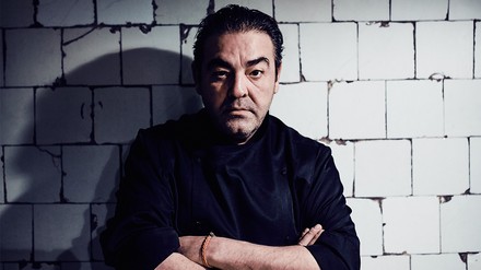 Juan Amador kommt am 11. Juni 2023 nach Kärnten, um gemeinsam mit Oliver Drug aufzukochen. (Foto: © Helge Kirchberger) Juan Amador