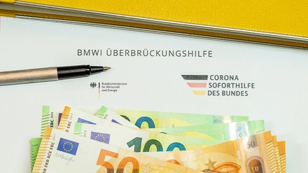 Alle Unternehmen, die Überbrückungshilfe erhalten haben, müssen selbst aktiv zu werden und bis zum 30. Juni eine Schlussabrechnung einreichen oder eine Fristverlängerung beantragen. (Foto: © ImagESine/stock.adobe.com) Corona-Überbrückungshilfe