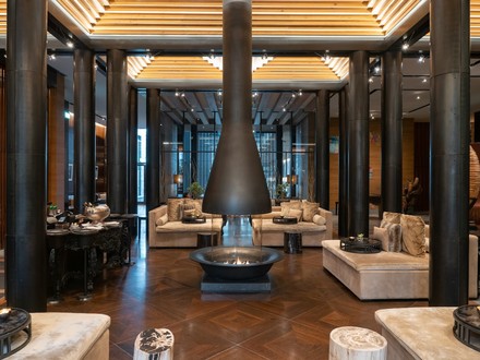 Die Lobby strahlt Gemütlichkeit aus. (Foto: © The Chedi Andermatt)