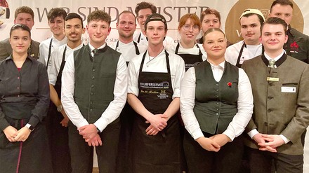 Der Nachwuchs bewies im Wettbewerb sein Können. (Foto: Meistervereinigung Gastronom Baden-Württemberg) Der Nachwuchs bewies im Wettbewerb sein Können.