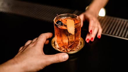 Campari-Cocktails gab es bei der Discover-Red-Veranstaltung reichlich. (Foto: © fesenko/stock.adobe.com) Campari-Cocktails gab es bei der Discover-Red-Veranstaltung reichlich.