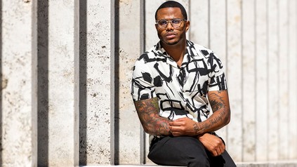 Kwame Onwuachi ist für seine Kochkünste von der Organisation "The World's 50 Best Restaurants" mit dem Resy One To Watch Award 2023 ausgezeichnet worden.