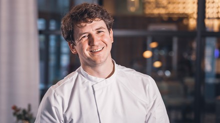Phillip Probst freut sich über den ersten Platz beim Ranking des Gourmetportals „restaurant-ranglisten.de“. (Foto: © S.Syfus) Phillip Probst