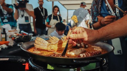 Das Finale des World Paella Day CUP findet am 20. September 2023 statt. (Foto: © SANTI VIDAL – VISUUA STUDIO) World Paella Day CUP