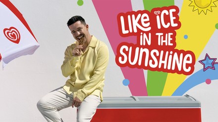 Nico Santos erweckt als Langnese-Gesicht den Sommerklassiker „Like Ice in the Sunshine“ zu neuem Leben. (Foto: © Lagnese) Nico Santos kooperiert mit Langnese