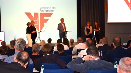 Die 38. FdV-Fachtagung fand am 16.06.2023 im Kongresshotel in Potsdam im Anschluss an die am Vortag abgehaltene Mitgliederversammlung statt. (Foto: © VdF) 38. FdV-Fachtagung