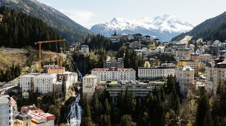 Das Grand Hotel Straubinger und das Badeschloss sollen am 1. September 2023 eröffnen. (Foto: © Marktl Photography_TVB Bad Gastein) Grand Hotel Straubinger und das Badeschloss