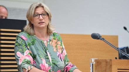 Anke Rehlinger will den ermäßigten Mehrwertsteuersatz für Speisen beibehalten. (Foto: © picture alliance / BeckerBredel | BeckerBredel) Anke Rehlinger