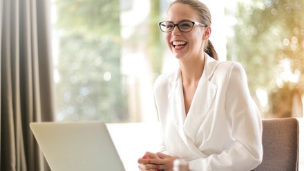 Um Digitalisierung, Skills & Trends in der Hospitality geht es in der dreiteiligen kostenfreien WebAcademy der Deutschen Hotelakademie. (Bild: © Pexel) Um Digitalisierung, Skills & Trends in der Hospitality geht es in der dreiteiligen kostenfreien WebAcademy der Deutschen Hotelakademie.