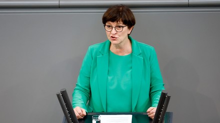 Saskia Esken will den ermäßigten Mehrwertsteuersatz für Speisen beibehalten. (Foto: © picture alliance / Geisler-Fotopress | Jean MW/Geisler-Fotopress) Saskia Esken
