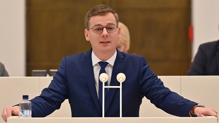 Sebastian Walter, Fraktionschef Die Linke (Foto: © picture alliance/dpa | Bernd Settnik) Sebastian Walter