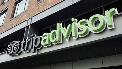 Ein Gebäude auf dem die Aufschrift TripAdvisor steht