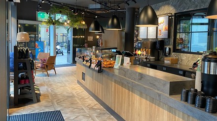 Der neue Coffeeshop von Espresso House in Köln umfasst mehr als 200 Quadratmeter. (Foto: © Espresso House) Coffeeshop von Espresso House in Köln