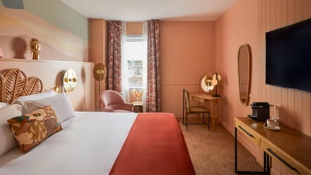 Das Hotel Indigo Bordeaux verfügt über 100 Gästezimmer. (Foto: © IHG Hotels & Resorts) Zimmer im Hotel Indigo Bordeaux