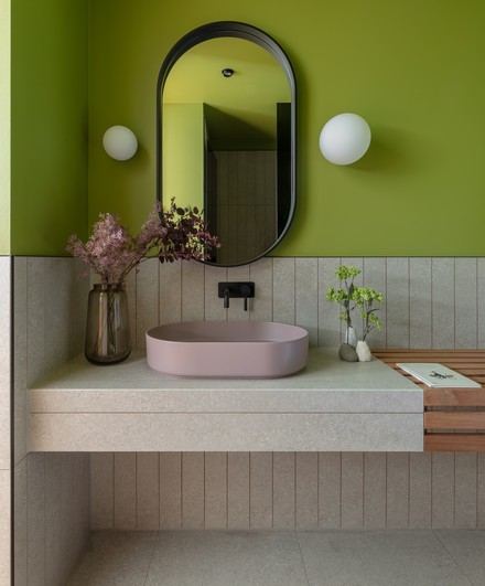 Das Badezimmer in einem Wohn-Apartment. (Foto: So lässt es sich leben! (Foto: © Nicholas Worley)