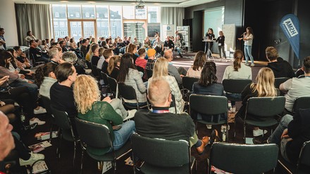 In diesem Jahr findet das HSMA Hotelcamp vom 2. bis zum 4. November 2023 im Schloss Hohenkammer statt. (Foto: © HSMA Deutschland) In diesem Jahr findet das HSMA Hotelcamp vom 2. bis zum 4. November 2023 im Schloss Hohenkammer statt.