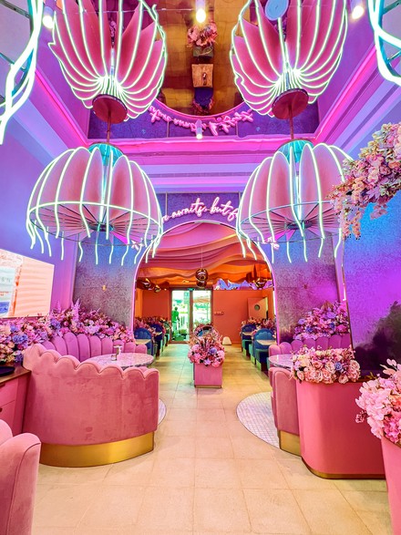 Unter anderem zieht das britische Café EL&N in das Westfield Hamburg-Überseequartier. Es ist als das „most instagrammable cafe in the world“ bekannt. (Foto: © Das Café EL&N ist für sein spektakuläres Design bekannt. (Foto: © EL&N)