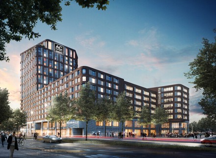 Ein Hotekomplex bei Nacht