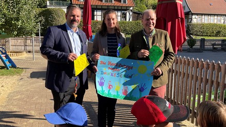 Übergabe Spende an Kindertagesstätte Harzzwerge in Stolberg.