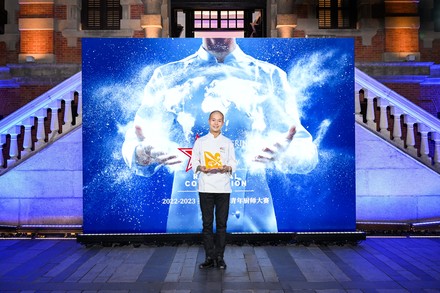 He-Sen Liu konnte die Jury mit seinem Gericht „Hausgemachte Austernsauce mit Shandong-Wagyu" überzeugen und erhielt den Acqua Panna Award. (Foto: © S.Pellegrino)