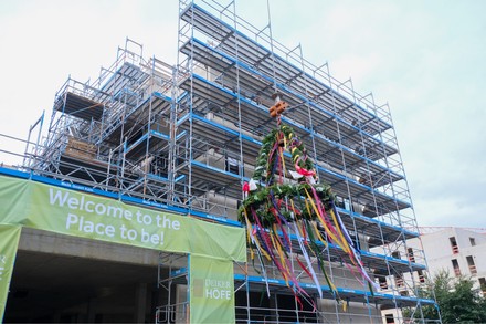 Richtfest für das neue Düsseldorfer In-Quartier „Deiker Höfe“ mit dem Essential by Dorint Düsseldorf