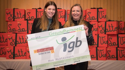 Nicole Kobjoll, Inhaberin des Schindlerhofs und Hanna Schnelle, Business Development Managerin bei i-gb