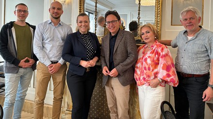 Bild v.l.n.r.: Andreas Matkovits und Gabriel Schuh, Julia Eibensteiner, Elmar Supper, Tetyana Hoschek, Markus Klauser-Antolini.