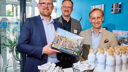 Sören Link, Oberbürgermeister der Stadt Duisburg, Wirtschaftsdezernent Michael Rüscher und Rasmus C. Beck, Geschäftsführer Duisburg Business & Innovation