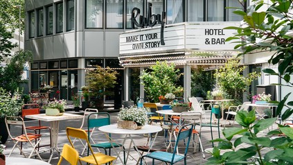 Ruby Leni in Düsseldorf mit seinem Außenbereich