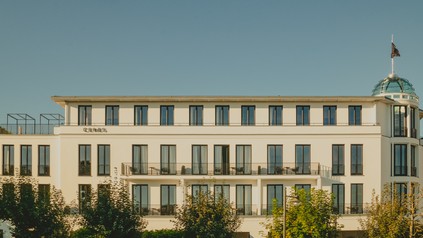 Das Hotel von Noordkant in Binz in der Außenansicht