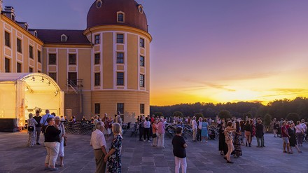 Moritzburg in Sachsen mit Touristen