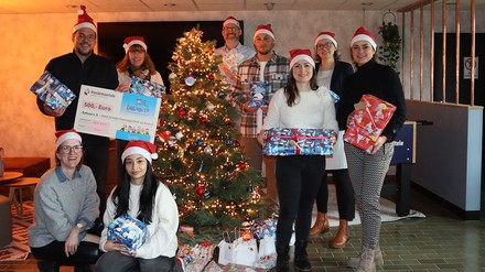 Vandemoortele übergibt Geschenke