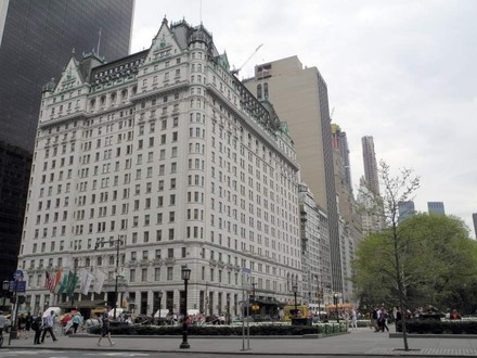 Das New Yorker Plaza Hotel von außen