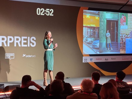 Ann-Christin Grimm, Gründerin von Mezzaluna, beim Finale zum Deutschen Gastro-Gründerpreis 2025