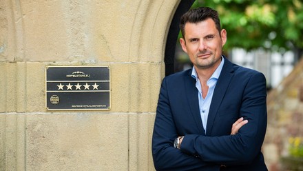 Hoteldirektor Christoph Hoenig