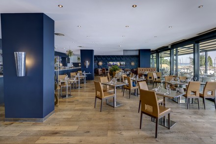 Speisesaal im Hôtel Beaulac Neuchâtel