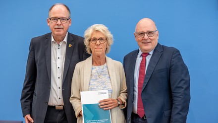 Stefan Körzell, Christiane Schönefeld und Steffen Kampeter